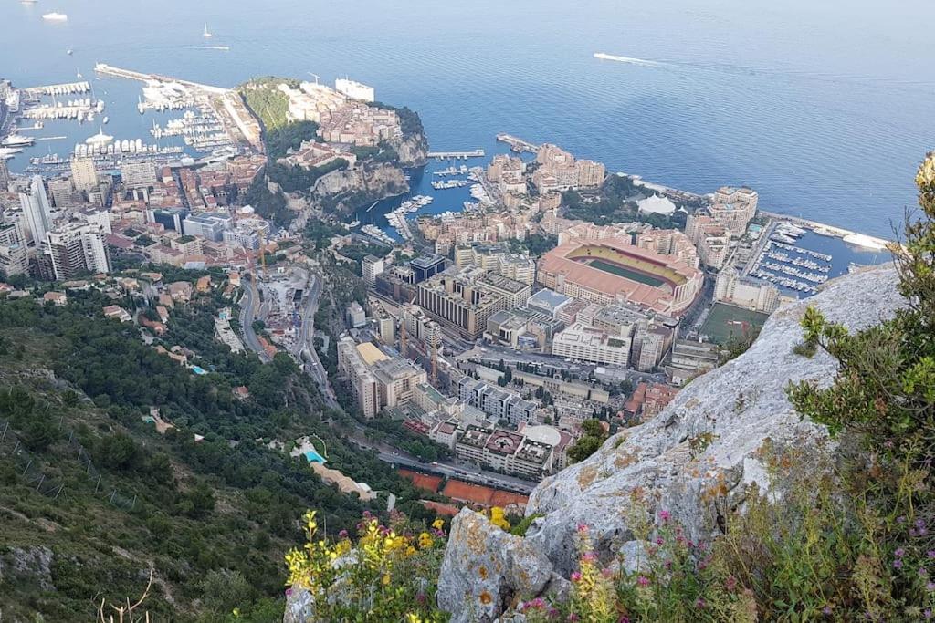 Appartement Charmant Et Calme Aux Portes De Monaco Кап д'Аил Екстериор снимка